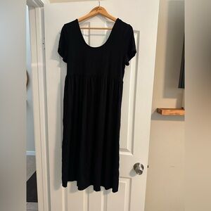 Isabel Maternity by Ingrid & Isabel Black Midi Dress